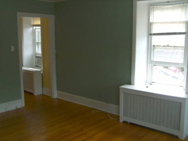 Photo - 8107 Germantown Ave Unit 2nd Fl