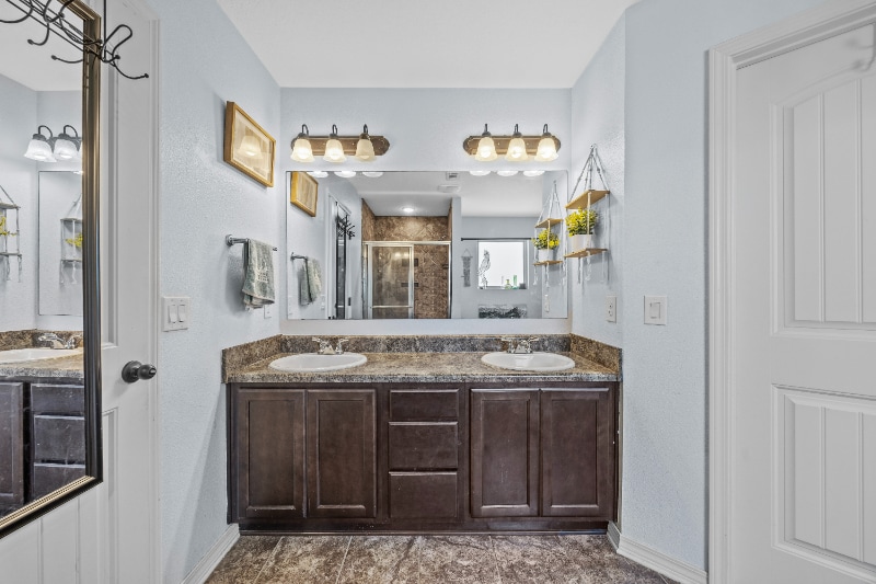 Photo - 5508 Peach Dr