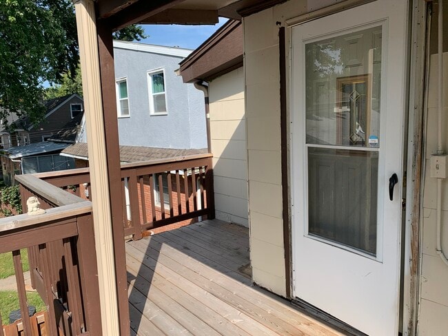 Photo - 3508 3rd St NE