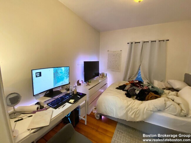 Photo - 54 Delle Ave