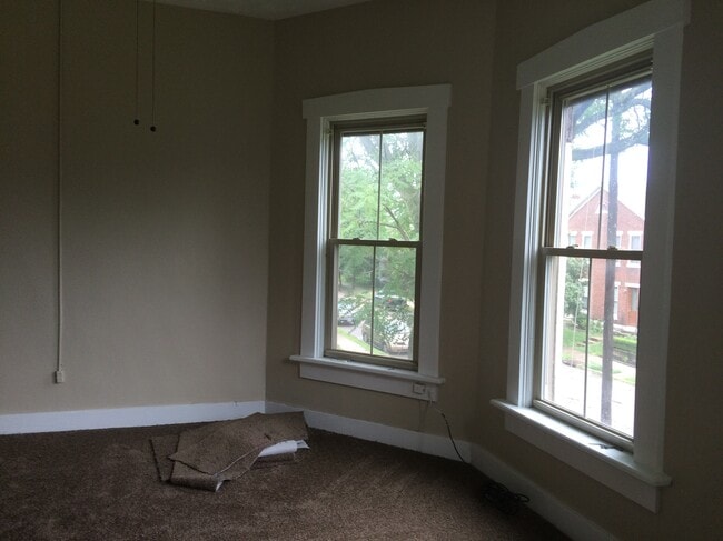 Photo - 227 James St