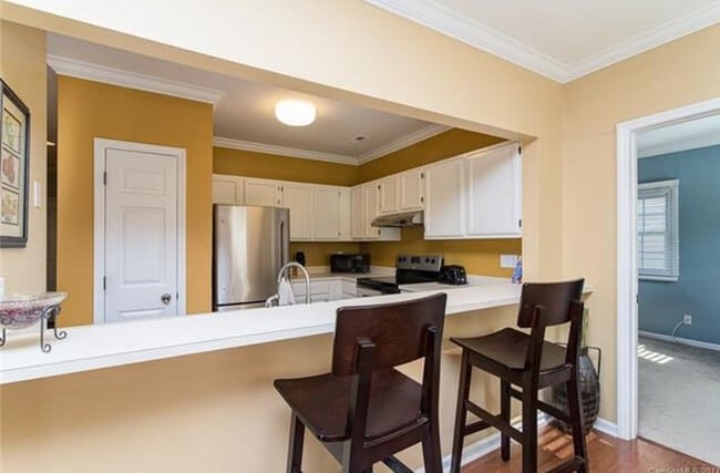 Photo - 3206 Selwyn Farms Ln Unit Apt 4