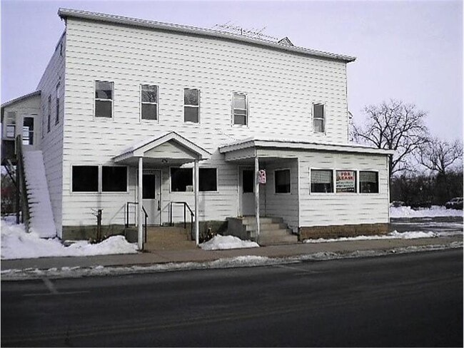 Building Photo - 118 Spring St Unit #3 Rental