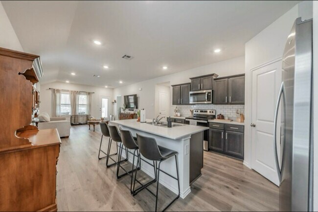 Photo - 363 Vitex Dr Casa