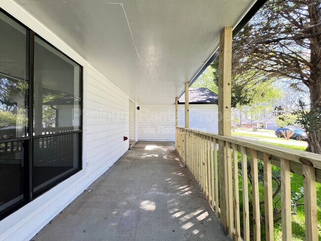 Photo - 1331 Buttercup Ct