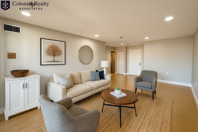 Photo - 15 N Beacon St Unidad 1012