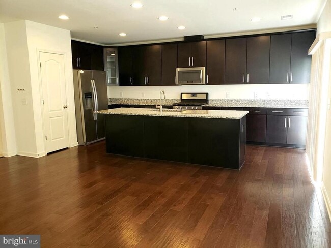 Photo - 16900 Porters Inn Dr