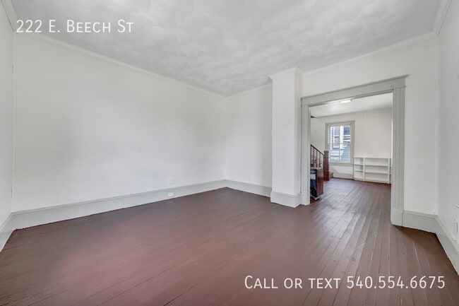 Building Photo - 222 E Beech St Rental