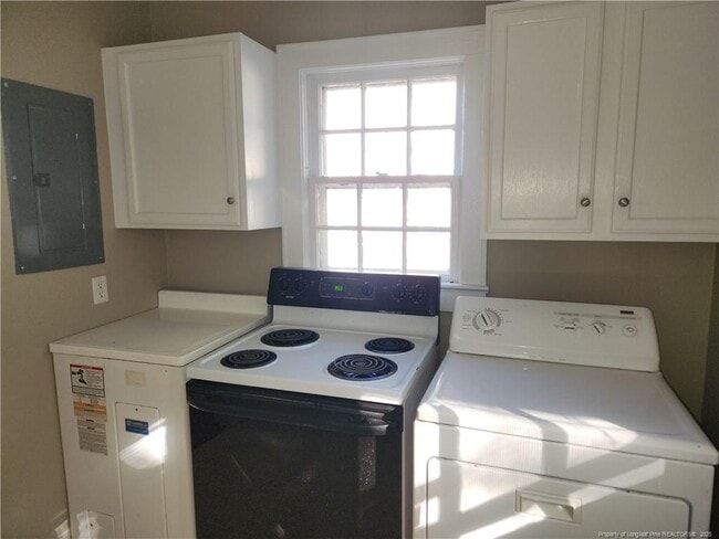 Photo - 225 Pinecrest Dr