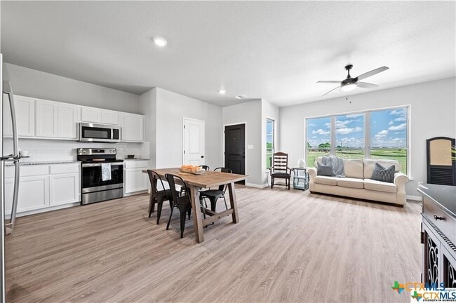 Photo - 719 Meiomi Dr