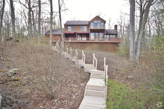 Building Photo - 136 Browning Blvd Rental