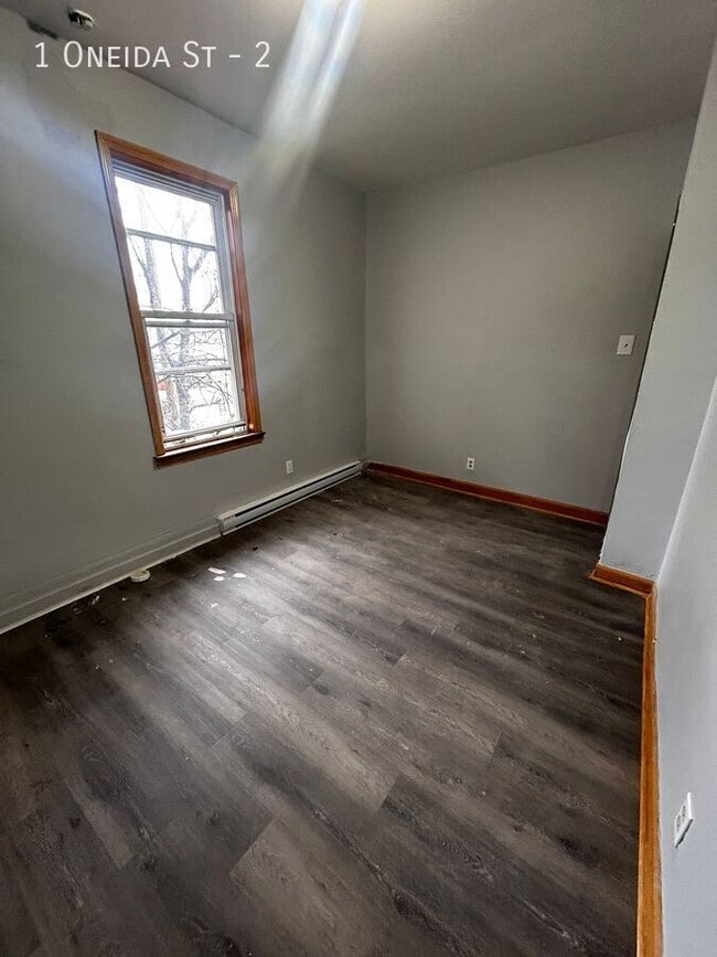 Photo - 1 Oneida St Unit 2