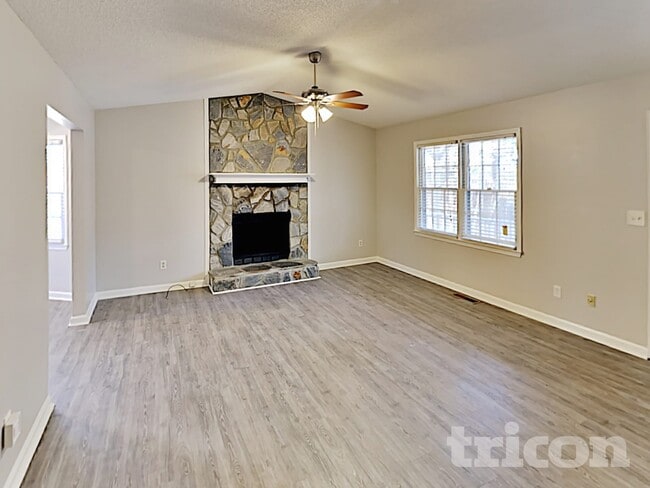 Photo - 199 Spring Dr