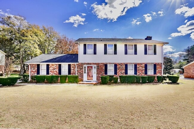 Building Photo - 105 Brandybrook Ln