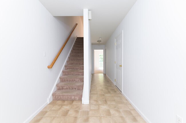 Photo - 114 Ben Blvd