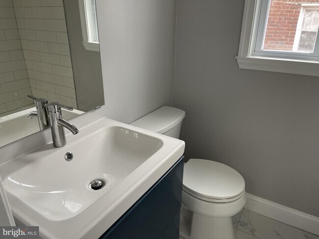 Photo - 1940 Savannah Pl SE