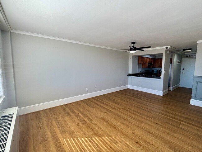 Photo - 2479 Peachtree Rd NE Unit 2479 Peachtree Rd. NE #1109