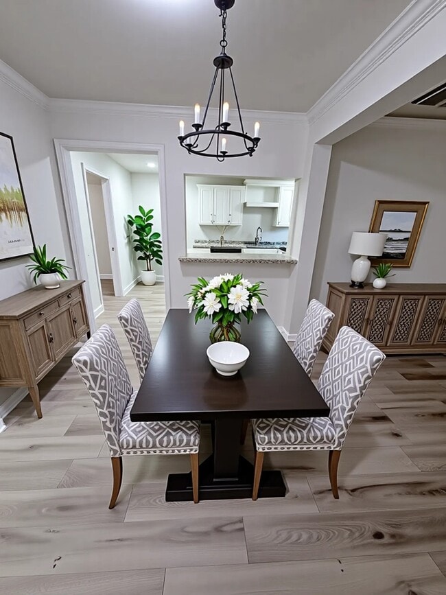 Photo - 5451 Oriole St