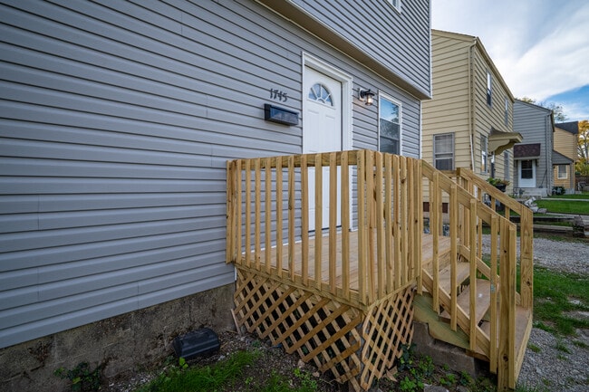 Photo - 1747 E Frankfort St