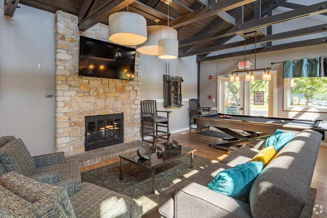 Casa club - Woodbury Place Apartments