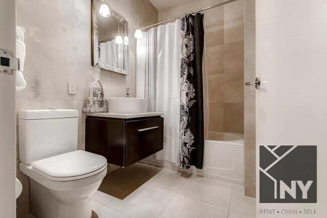 Photo - 3 bedroom in NEW YORK NY 10005 Unit 2806