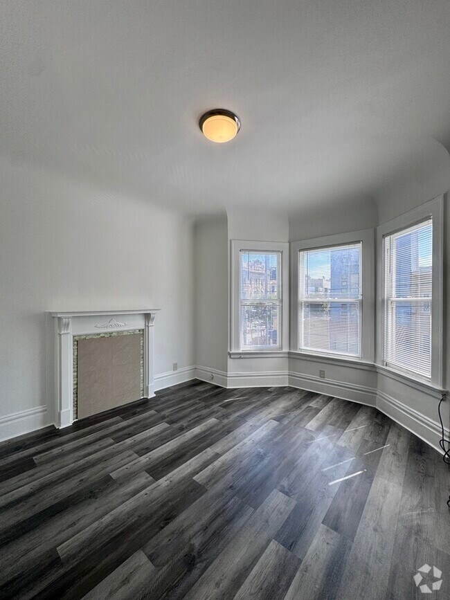 Building Photo - 1563 Powell St Rental