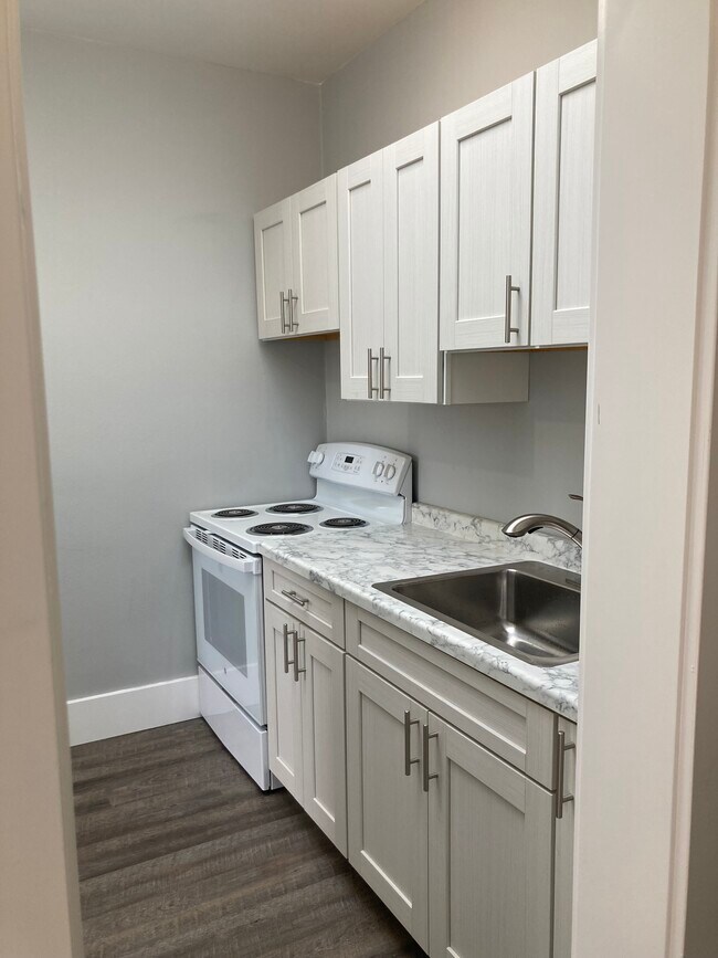 Cocina - 231 2nd Ave NE