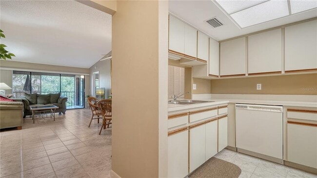 Photo - 5649 Summerside Ln Unit 41B