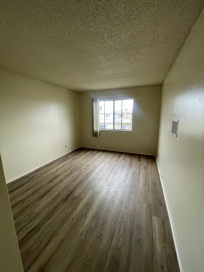 Photo - 14032 Doty, Hawthorne, CA 90250 Apartamentos