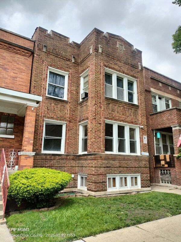 Photo - 7408 S Eberhart Ave Condo