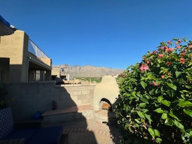 Building Photo - Stunning in La Paloma Rental