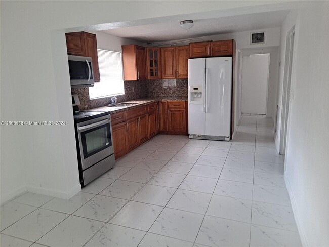 Photo - 3708 SW 58th Ave