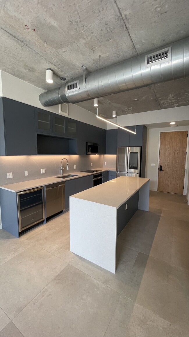 Building Photo - 3026 NW 1st Ave Unit A5 Rental