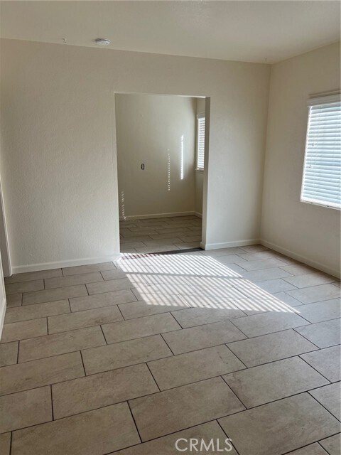 Photo - 635 W 17th St