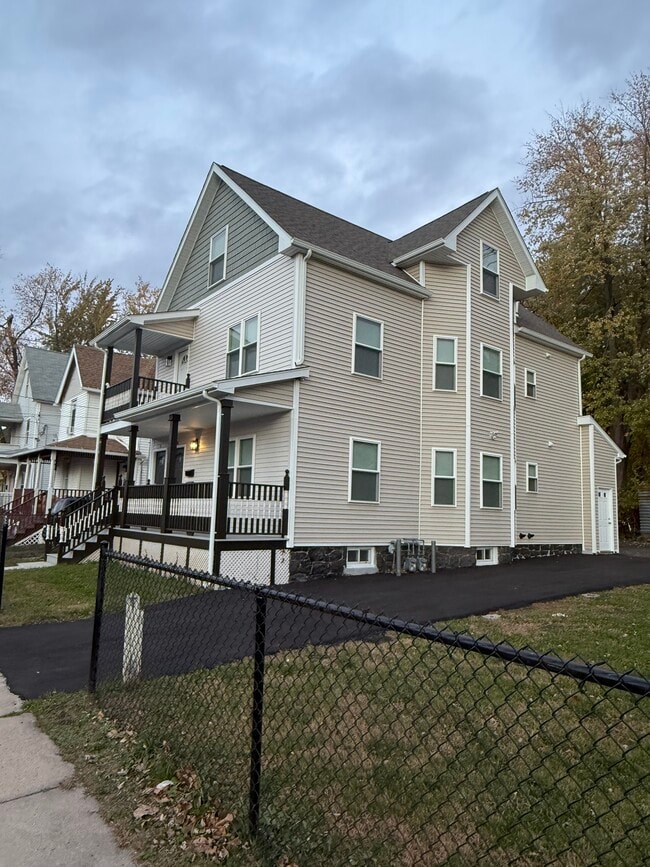 Photo - 14 Brook St Apartment Unit 14 Brook St