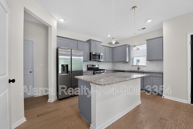 Photo - 230 Quinn Rd