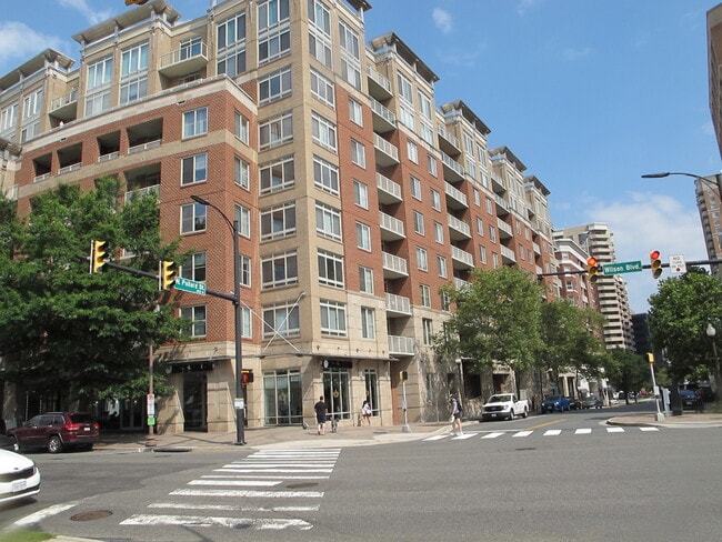 Photo - 820 N Pollard St Condo Unit 707