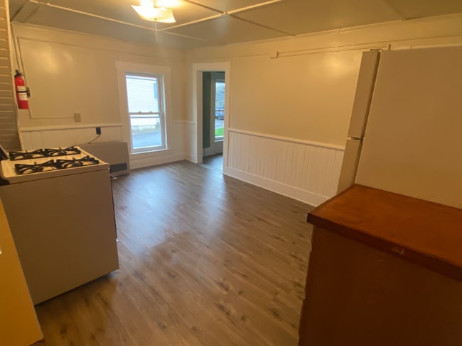 Photo - 82 Maple St Unit 6