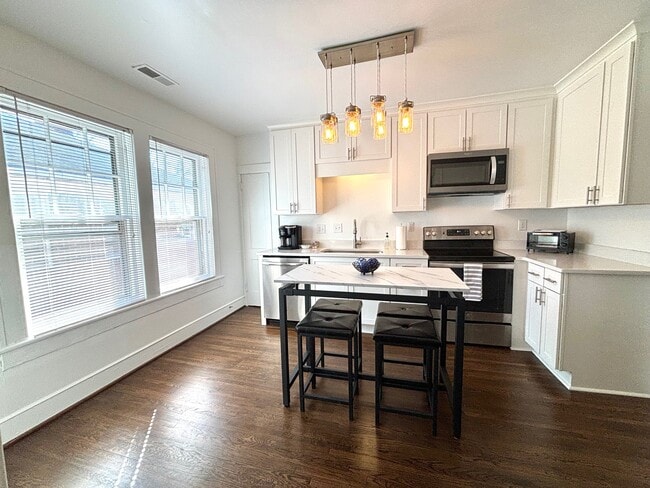 Photo - 2104 Park Rd Unit 4