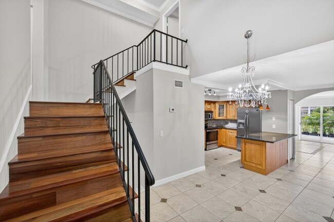 Photo - 382 Golfview Rd