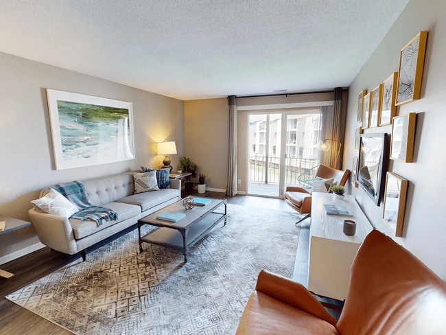 Welcome To Your Waterfront Getaway