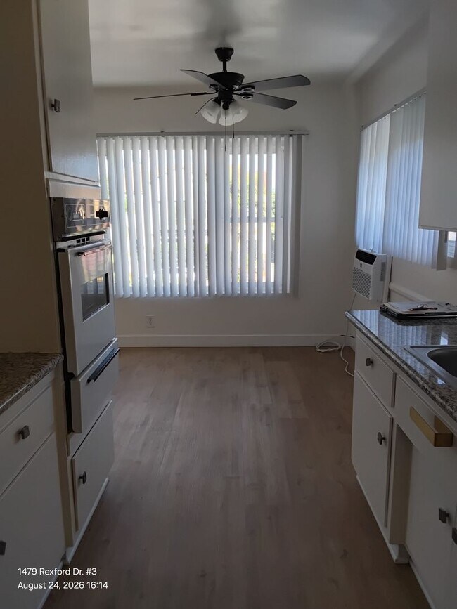 238 3/4 Rexford Dr Unit 3