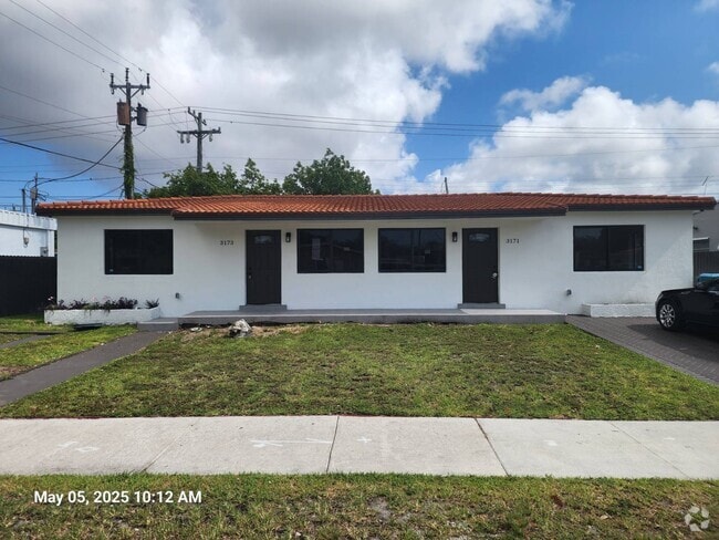 Building Photo - 3171 SW 11th St Rental