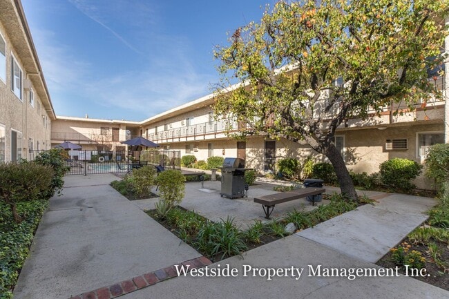 Photo - 6253 Lankershim Blvd Unit Z