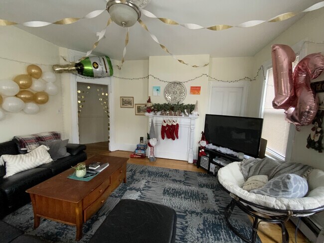 129 Saint Alphonsus St Unit 2