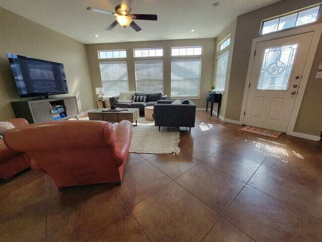 Photo - 4500 Avenue C Unit #A