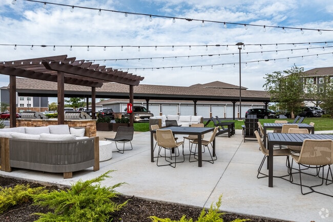 Outdoor Lounge & Grilling Station
