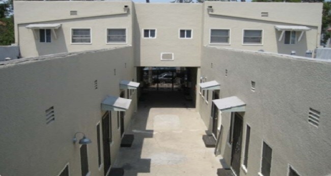 2014 Chestnut Avenue