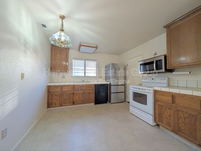 Photo - 312 Blossom Way