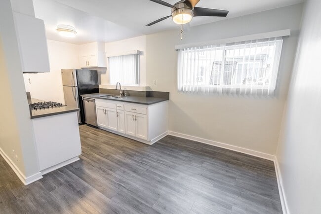 Photo - 1944 Whitley Ave.